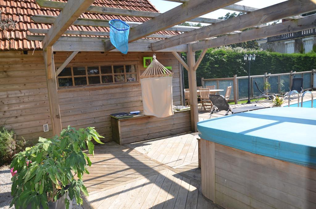 Bed and Breakfast L'Arbre D'Alais Saint-Fulgent Esterno foto