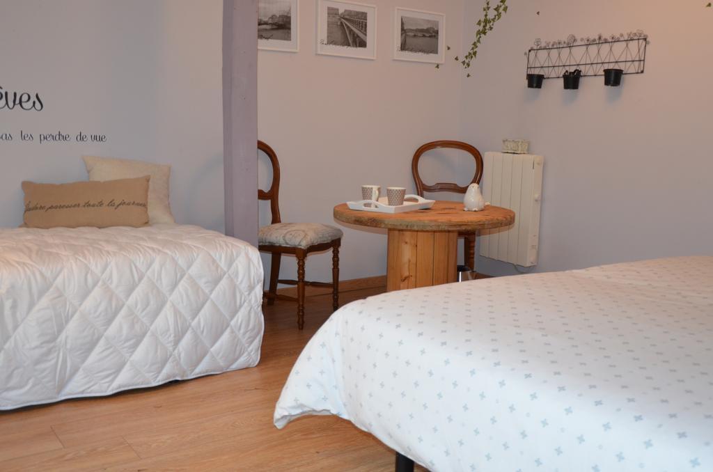 Bed and Breakfast L'Arbre D'Alais Saint-Fulgent Camera foto
