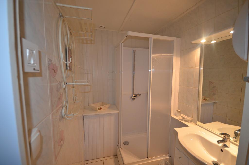 Bed and Breakfast L'Arbre D'Alais Saint-Fulgent Esterno foto